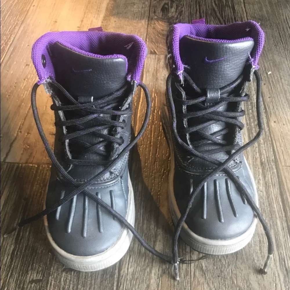 Nike Boots